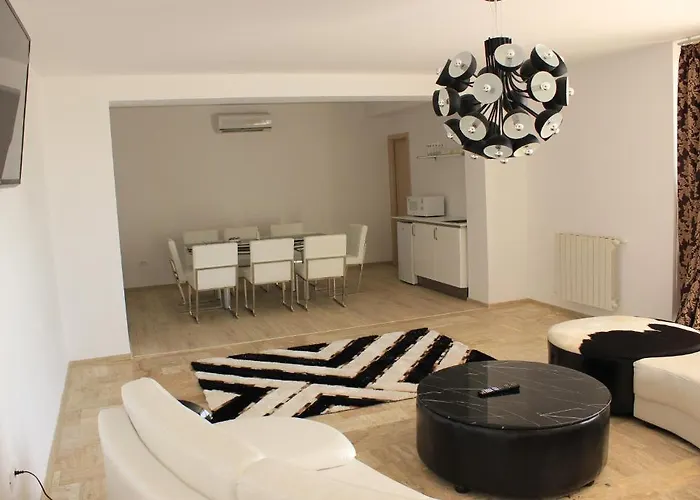 아파트호텔 Steaua De Mare Luxury